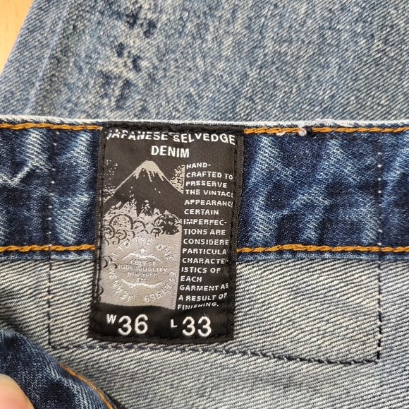 Cult of Individuality Distressed Jeans - Picture 5 of 5